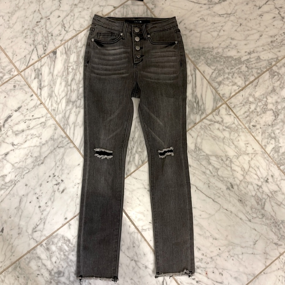 Girls size 10 Joes jeans.
